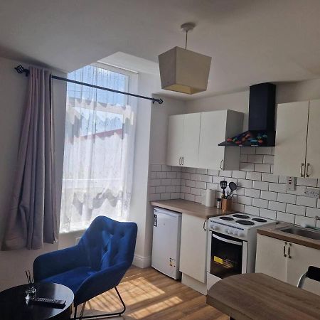 Beautiful 1-Bed Apartment In קורק מראה חיצוני תמונה