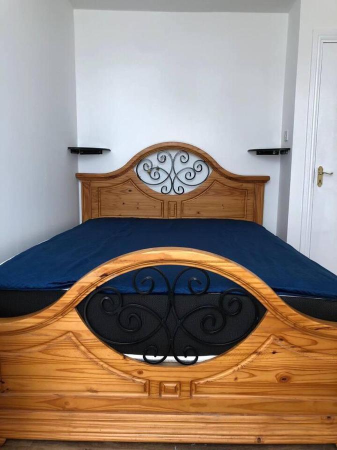 Beautiful 1-Bed Apartment In קורק מראה חיצוני תמונה